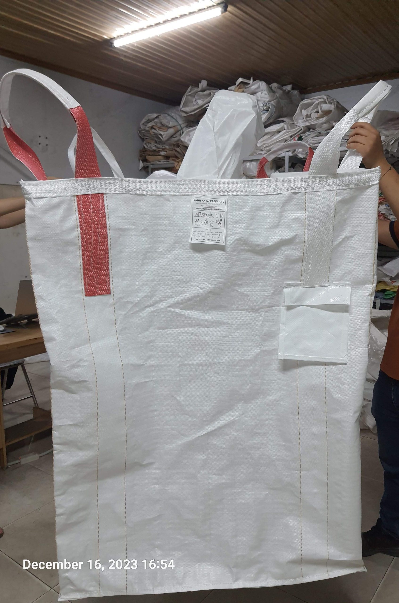 Colored lifting loop mix - Nghe An Packaging Joint Stock Company